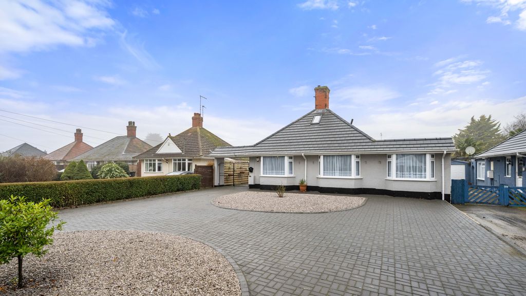 Property photo 1 of 31