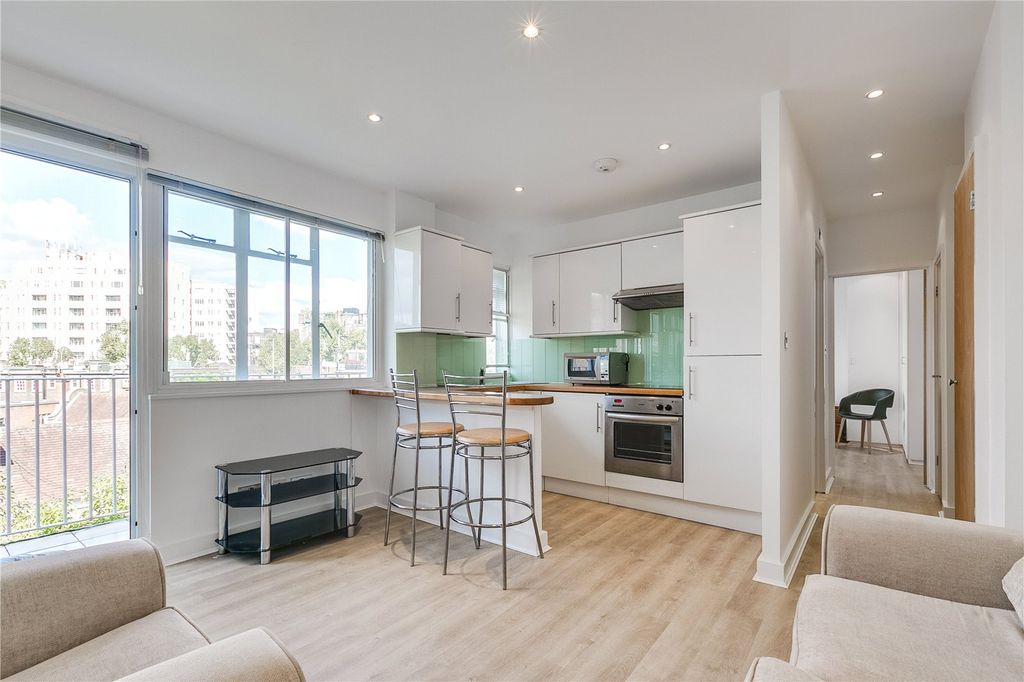 Property photo 1 of 5