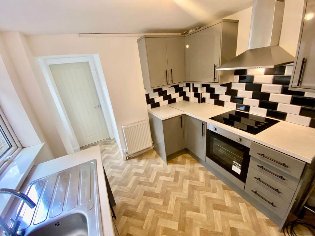 Property photo 1 of 18 7Da48F2d-d67d-4499-A3c6-A18F63Cf74Dd