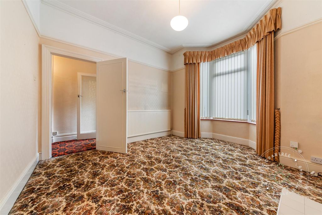 Property photo 2 of 29 Llanfair-Road-14.Jpg