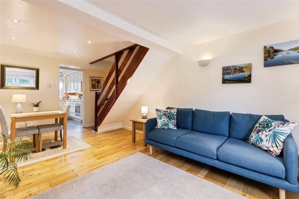 Property photo 1 of 19 Picture No. 04