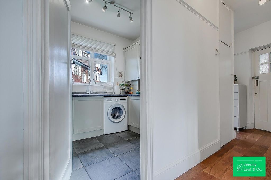 Property photo 3 of 12 Utility Room