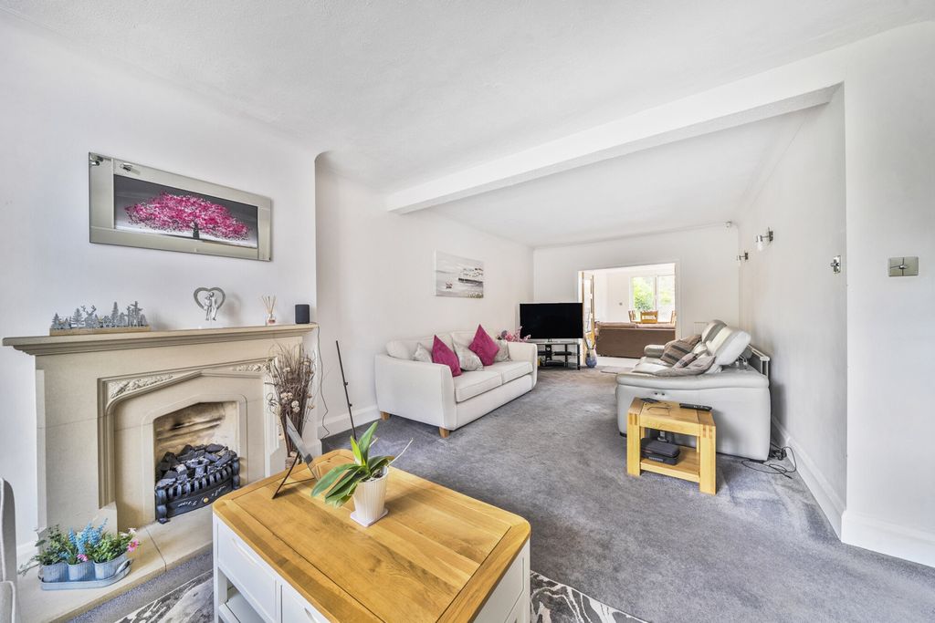 Property photo 2 of 21 1320276-2-686c048...