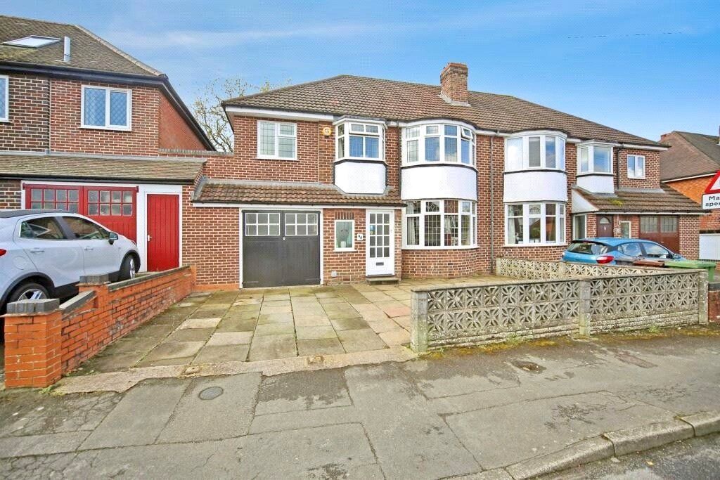 Property photo 1 of 15 Frontage