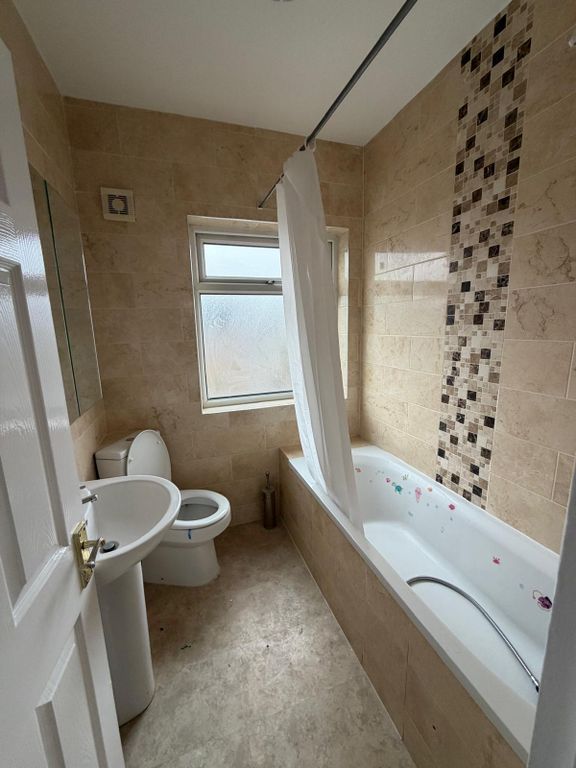 Property photo 2 of 12 Gallery