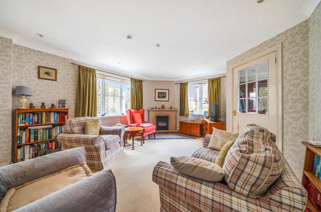 Property photo 3 of 11 Picture No. 01