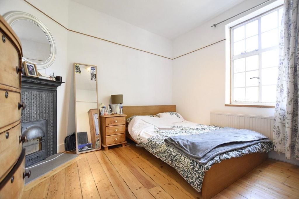 Property photo 1 of 27
