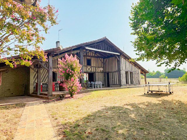 Property photo 1 of 23