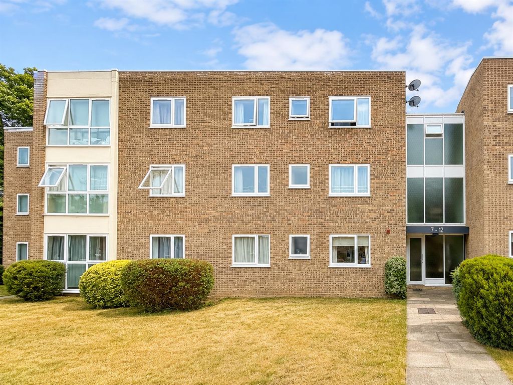 Property photo 1 of 12 Coopers Estate Agents
