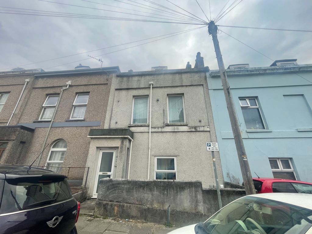 Property photo 1 of 6