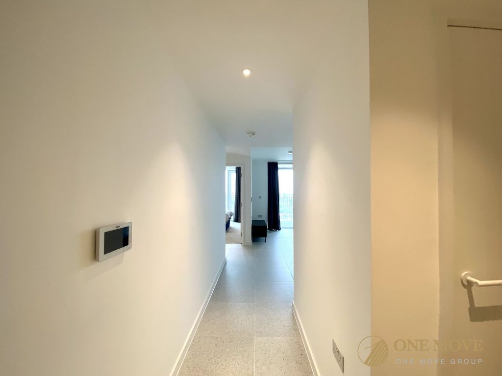 Property photo 2 of 53