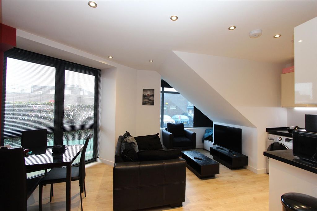 Property photo 2 of 7 Img_3084.Jpg