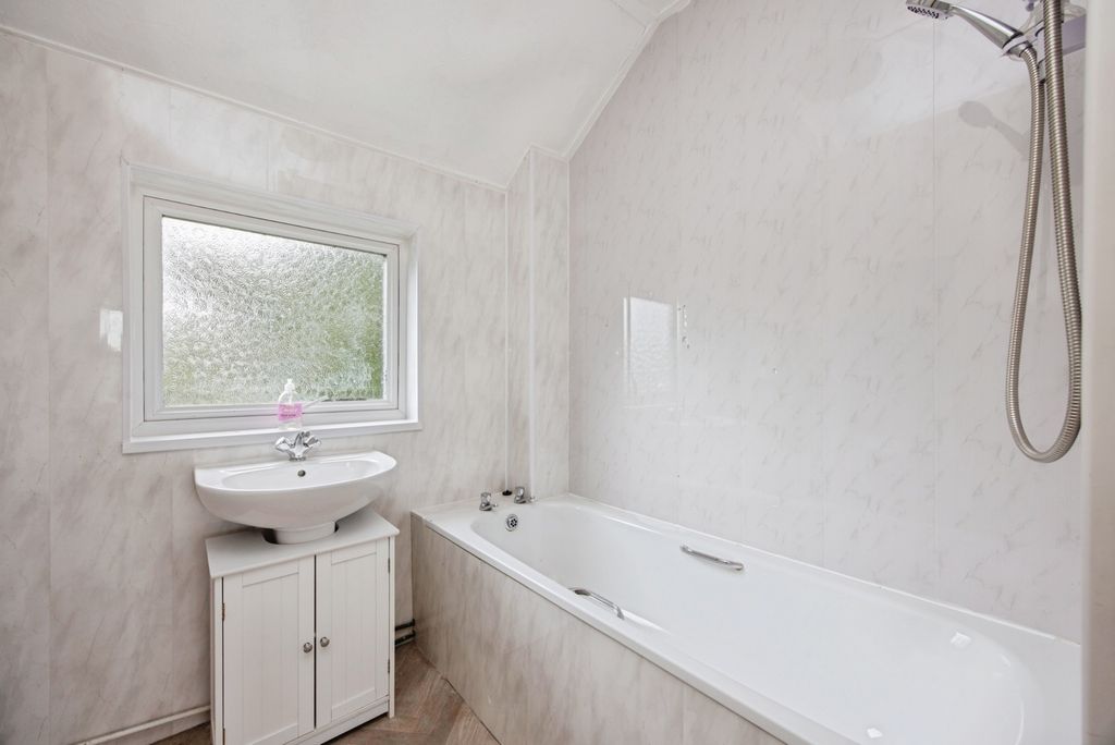 Property photo 3 of 20 Pbox-Img.Jpg