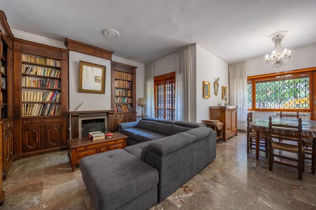 Property photo 2 of 30 <Alttext/>