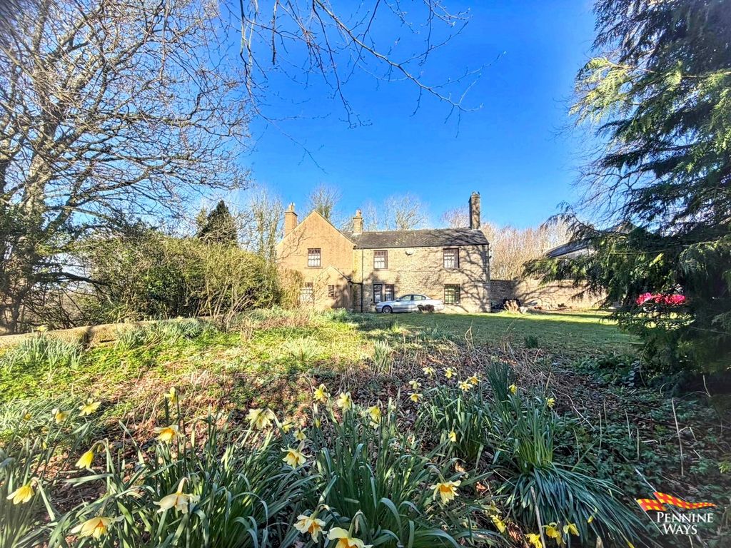 Property photo 1 of 29