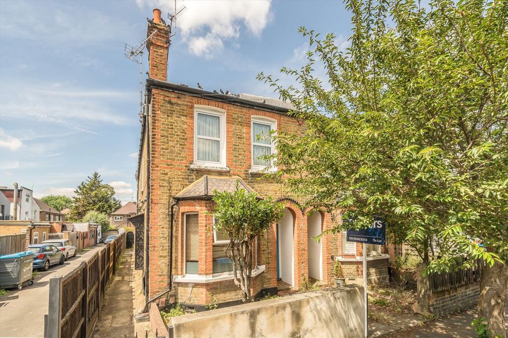 Property photo 1 of 7