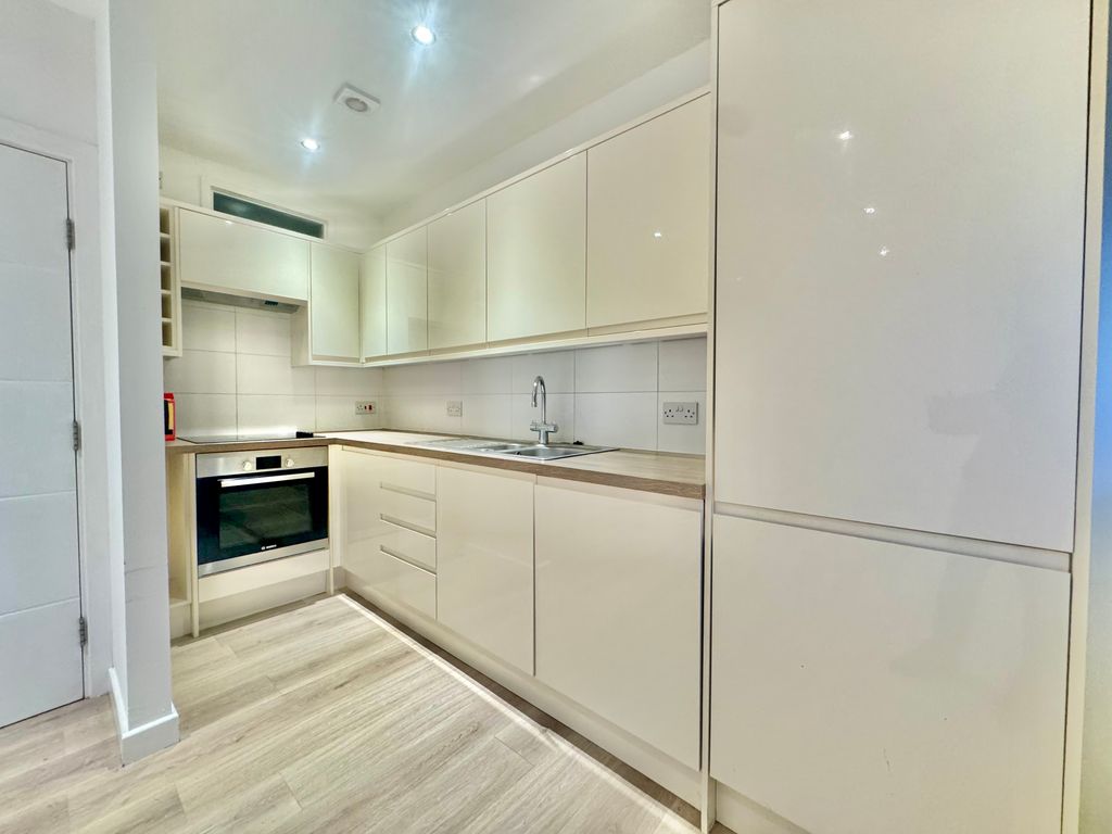 Property photo 2 of 6 Image