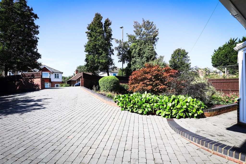 Property photo 2 of 35 Img_0481.Jpg