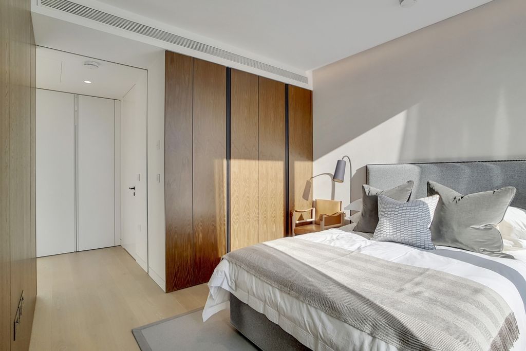 Property photo 3 of 9 7_Bedroom_3