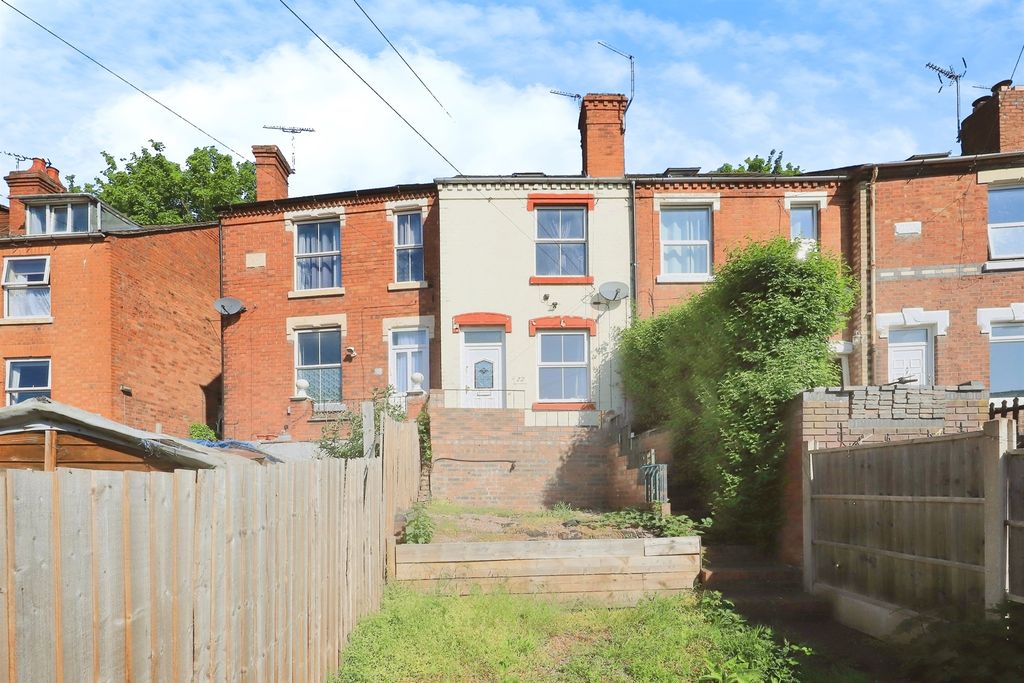 Property photo 1 of 17