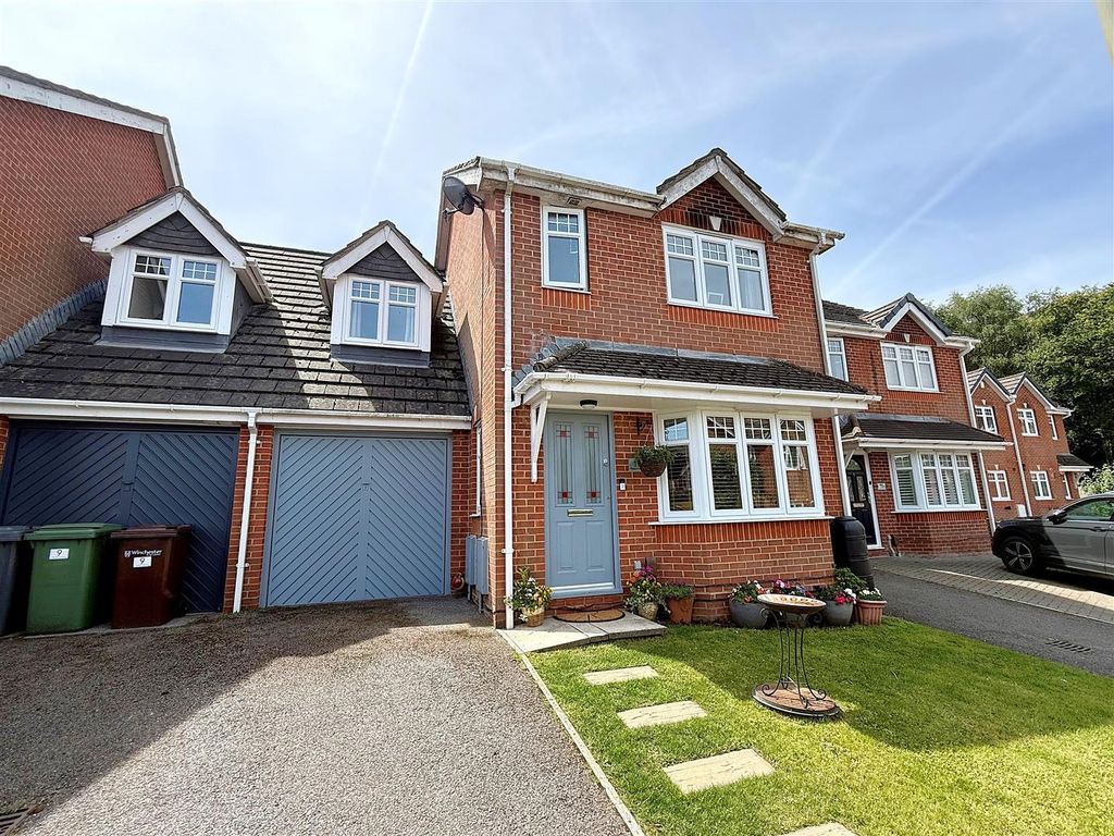 Property photo 1 of 16 Front 2.Jpg