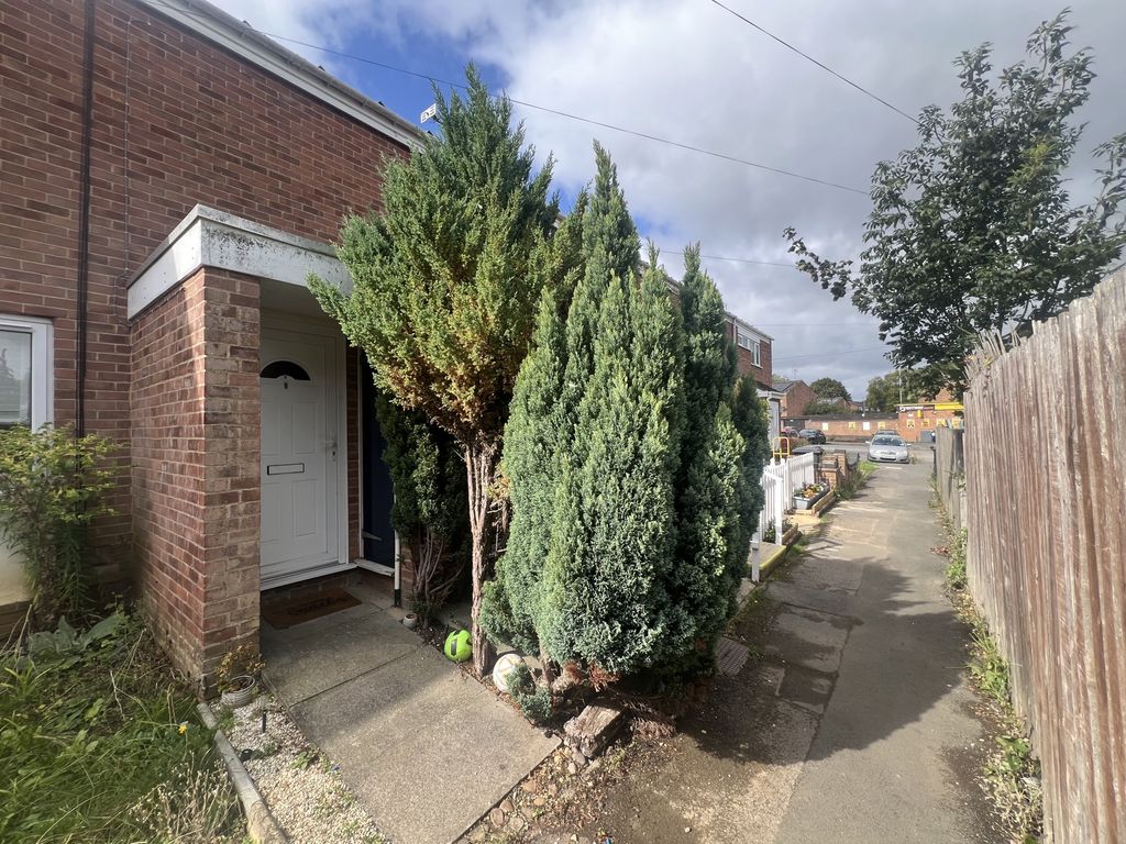 Property photo 1 of 5 Front