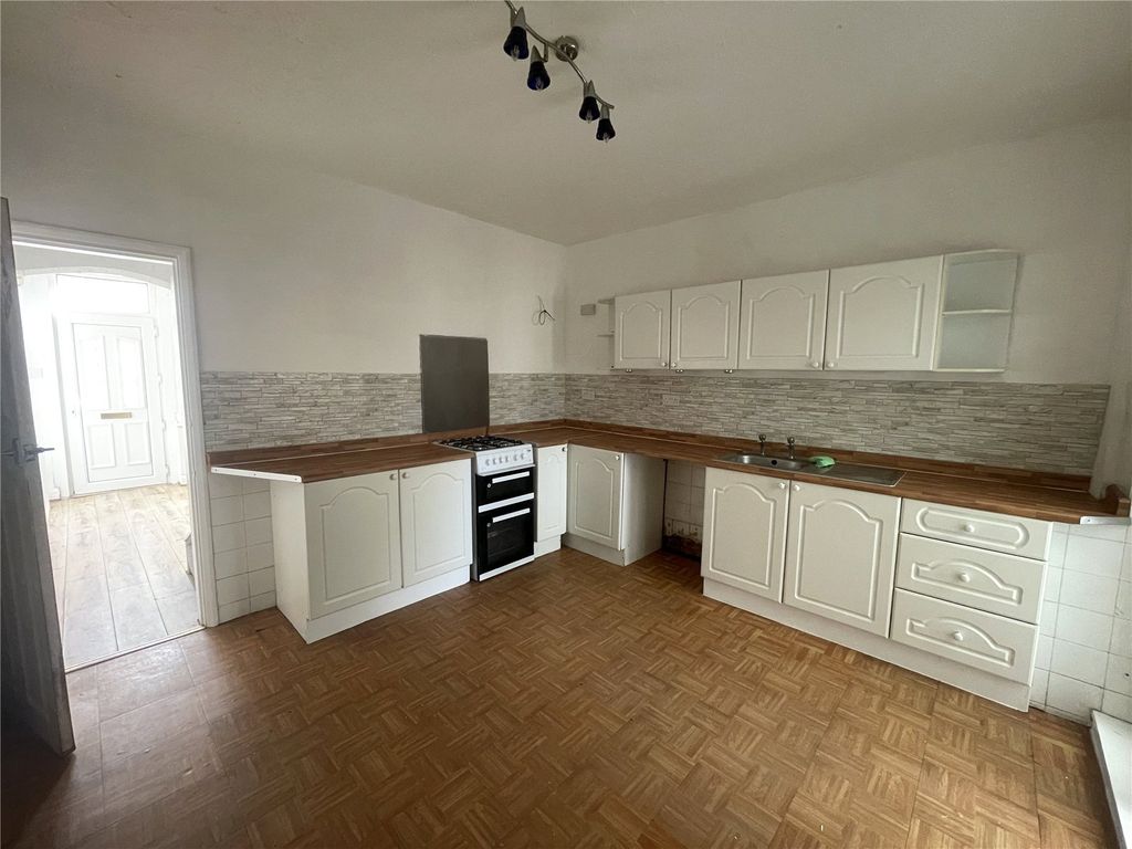 Property photo 2 of 12 Picture No. 26