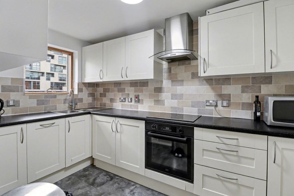 Property photo 3 of 16 Img_4854