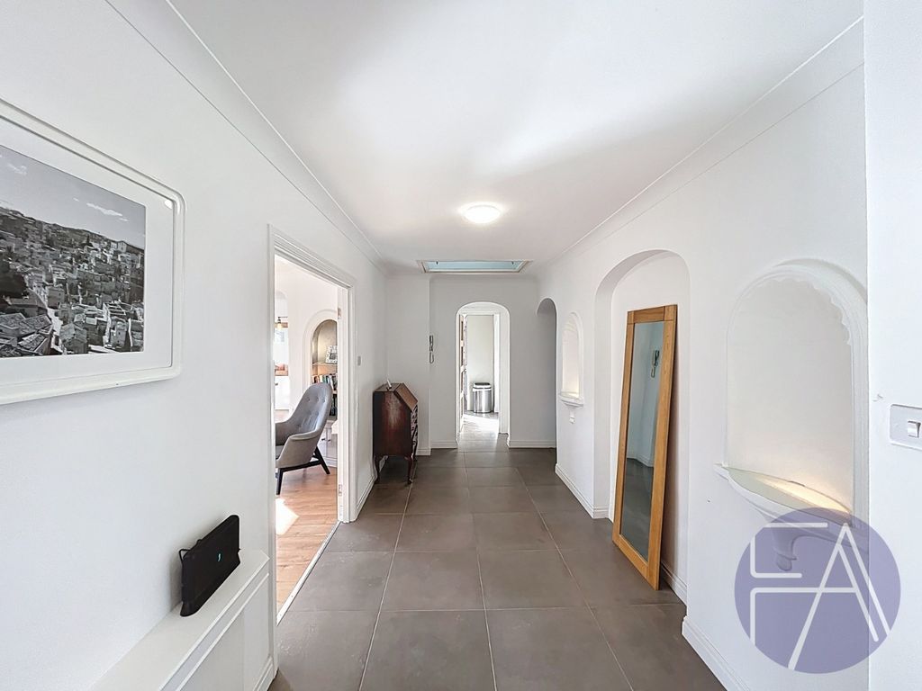 Property photo 3 of 34 4780013