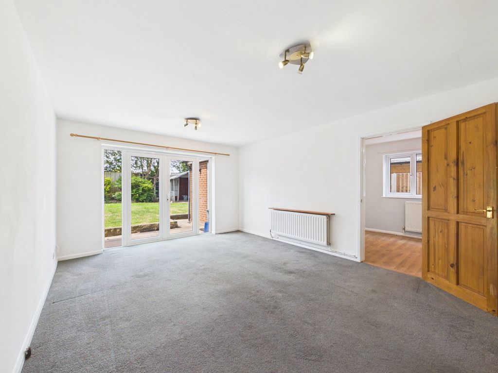 Property photo 3 of 23