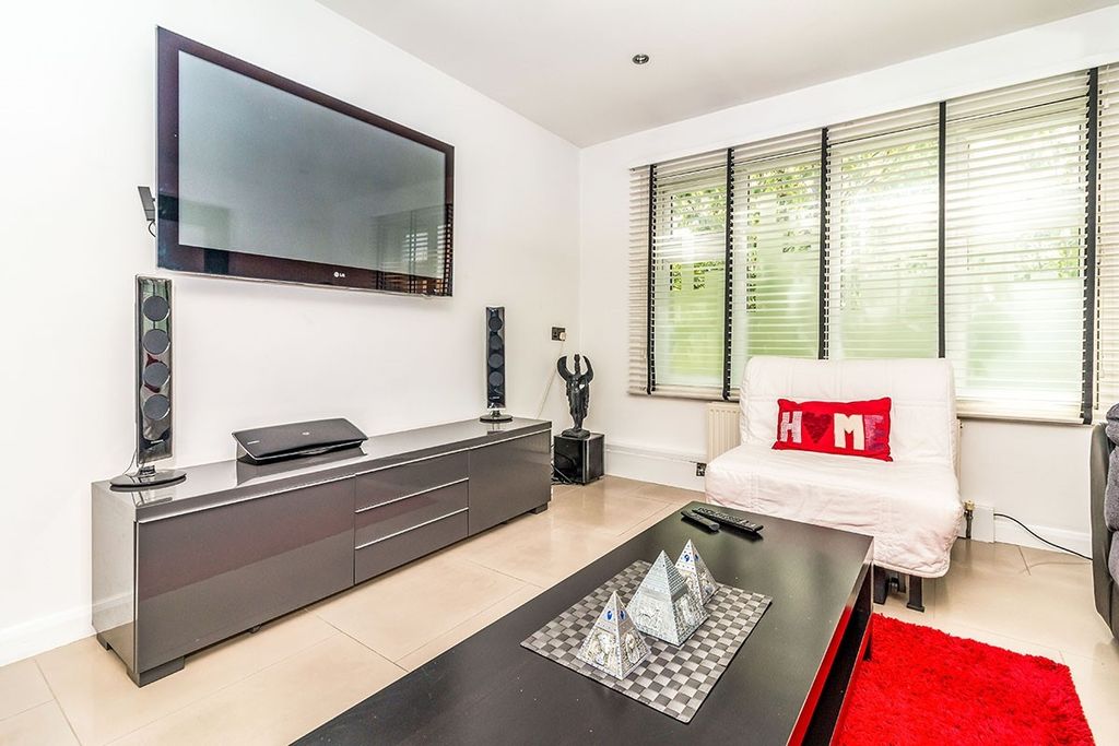 Property photo 3 of 8 Living Room