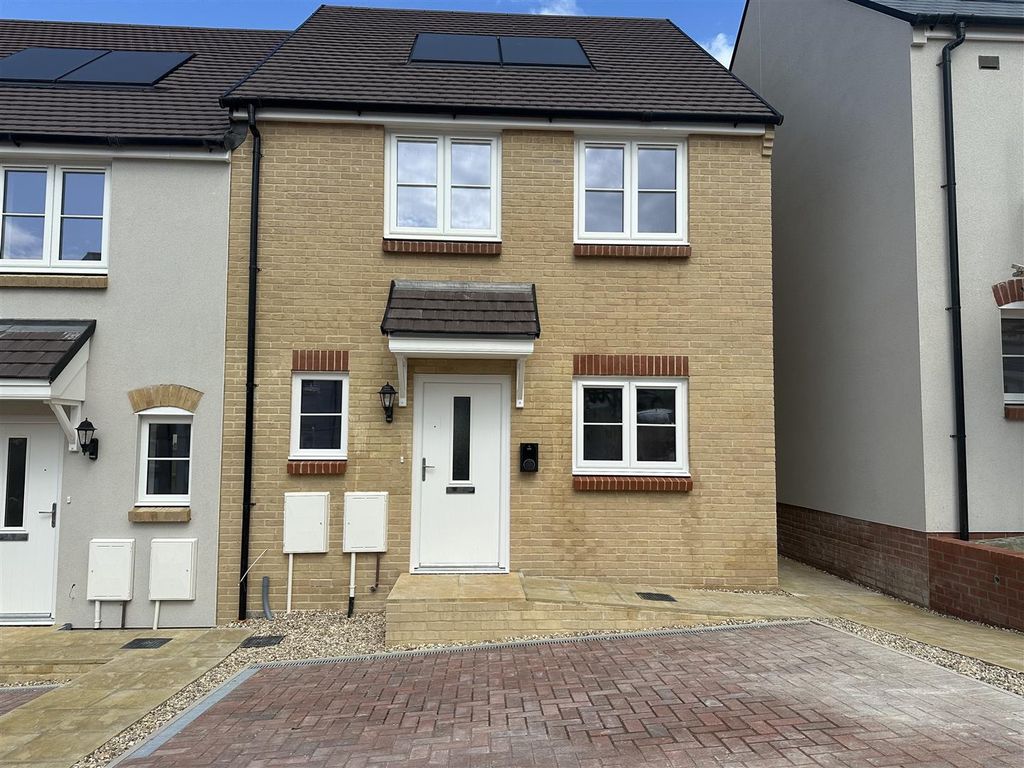 Property photo 1 of 15 Plot 375 Front.Jpeg