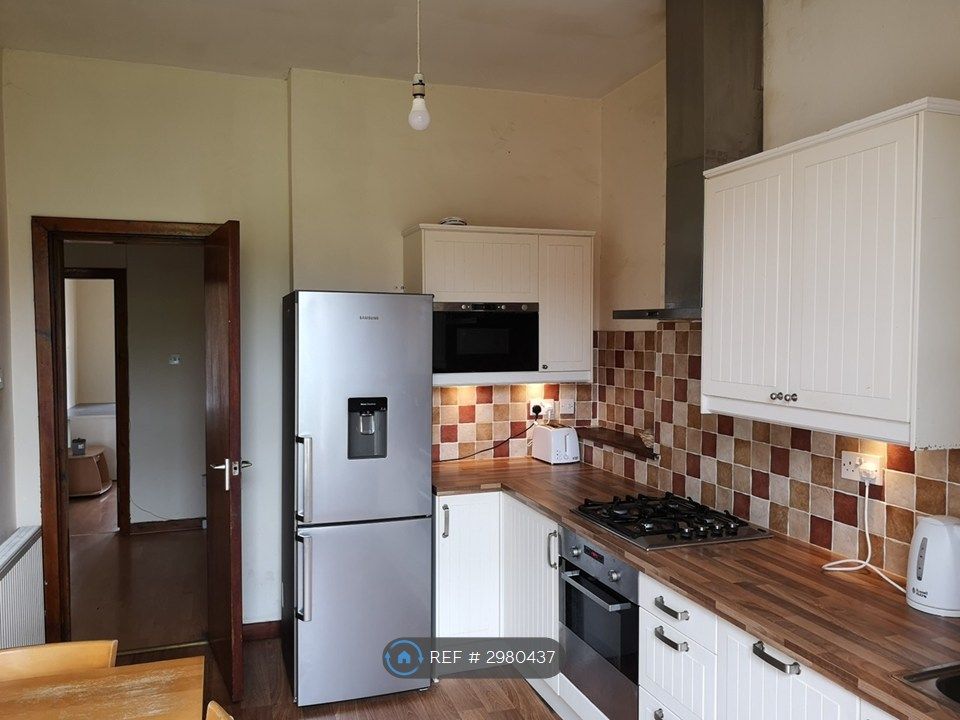 Property photo 1 of 11 Dinning Kitchen