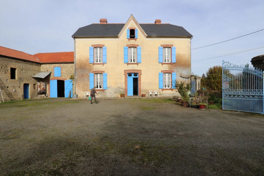 Property photo 1 of 28