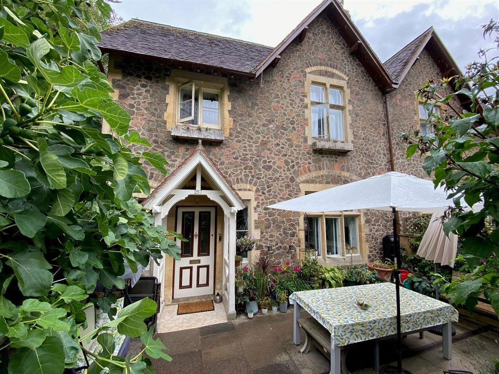 Property photo 1 of 30 Front Aspect.Jpg