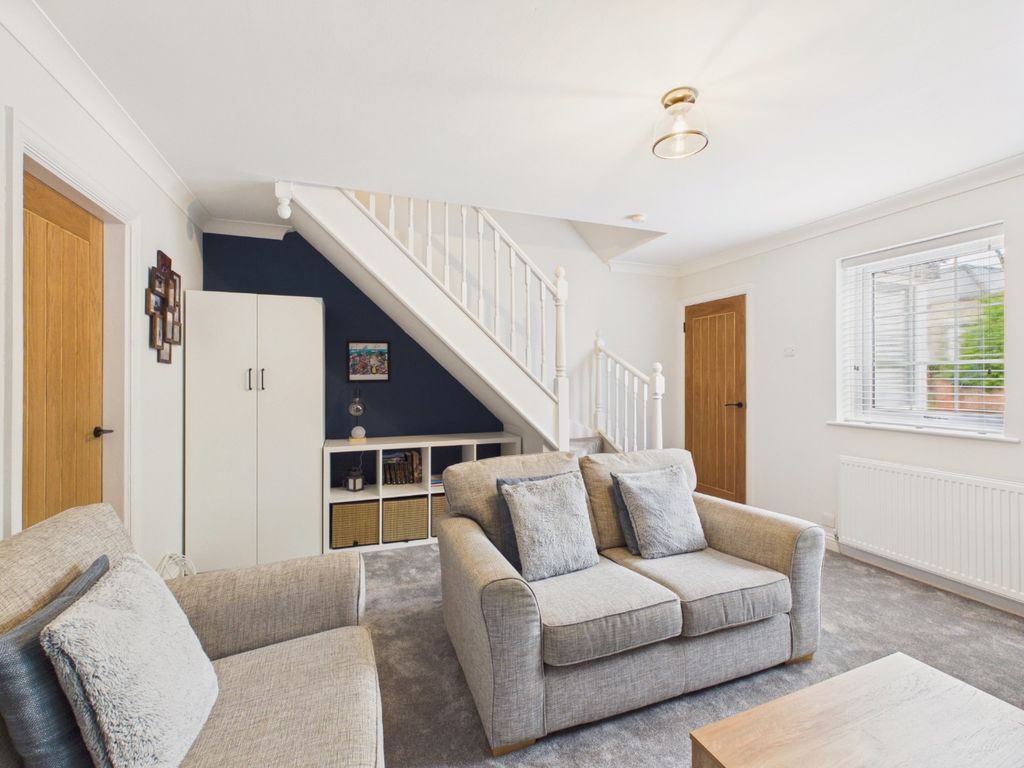 Property photo 3 of 17 5191374