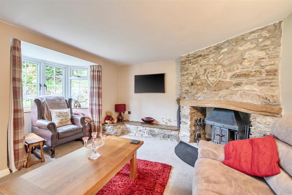 Property photo 3 of 47 3