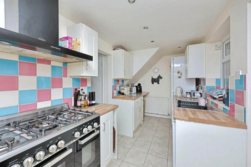 Property photo 2 of 18