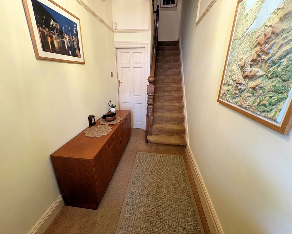 Property photo 3 of 38