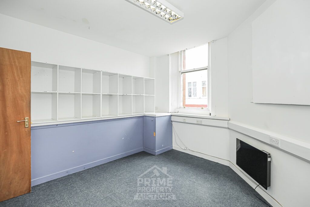 Property photo 3 of 11