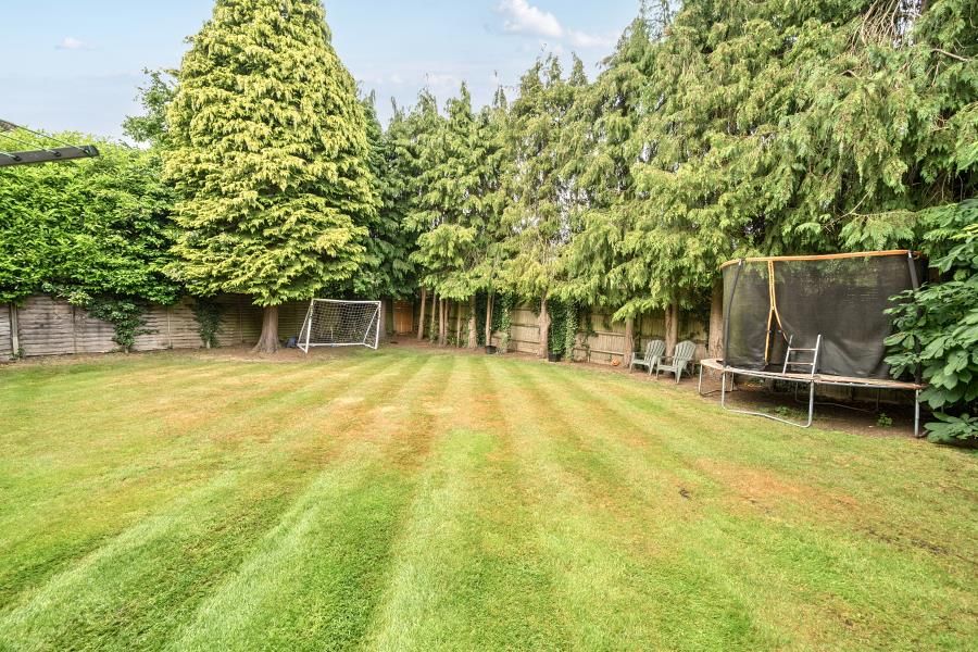 Property photo 3 of 25