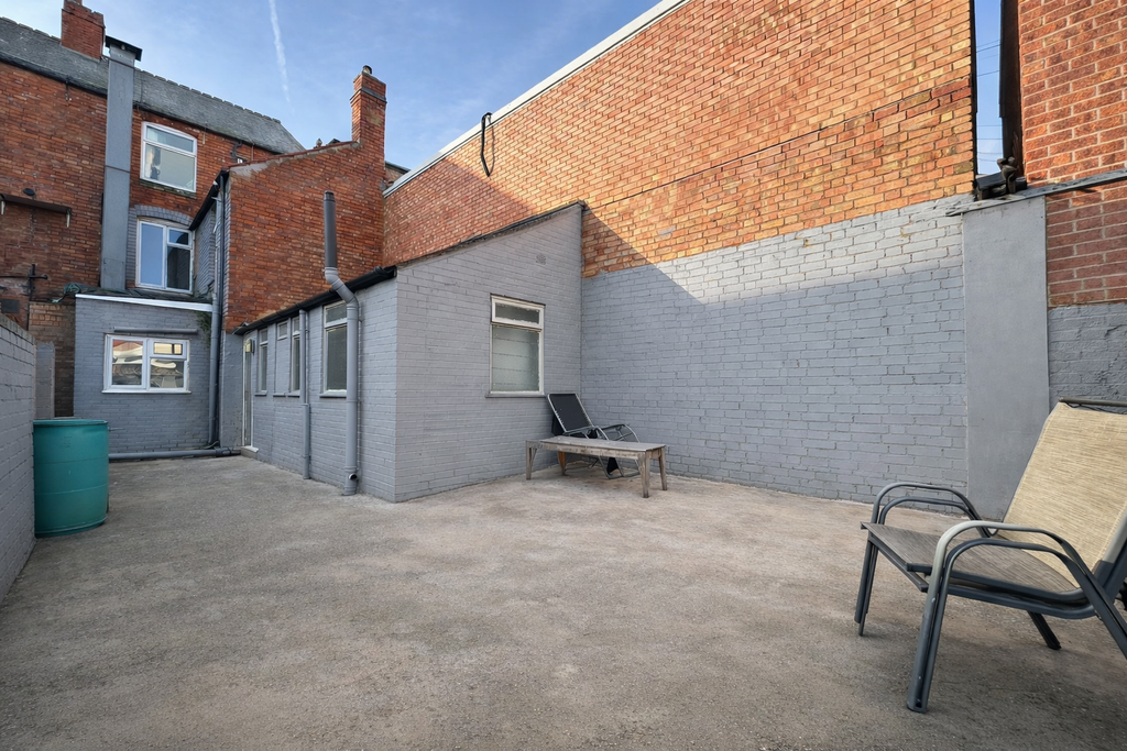 Property photo 2 of 5