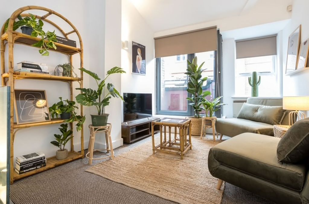 Property photo 3 of 8 Barton49857559Barotn58585.Jpg