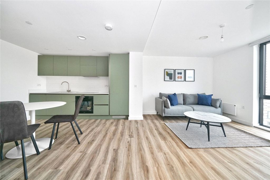 Property photo 3 of 7 Picture No. 02