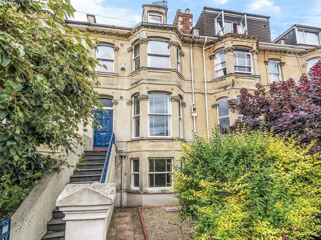 Property photo 1 of 47