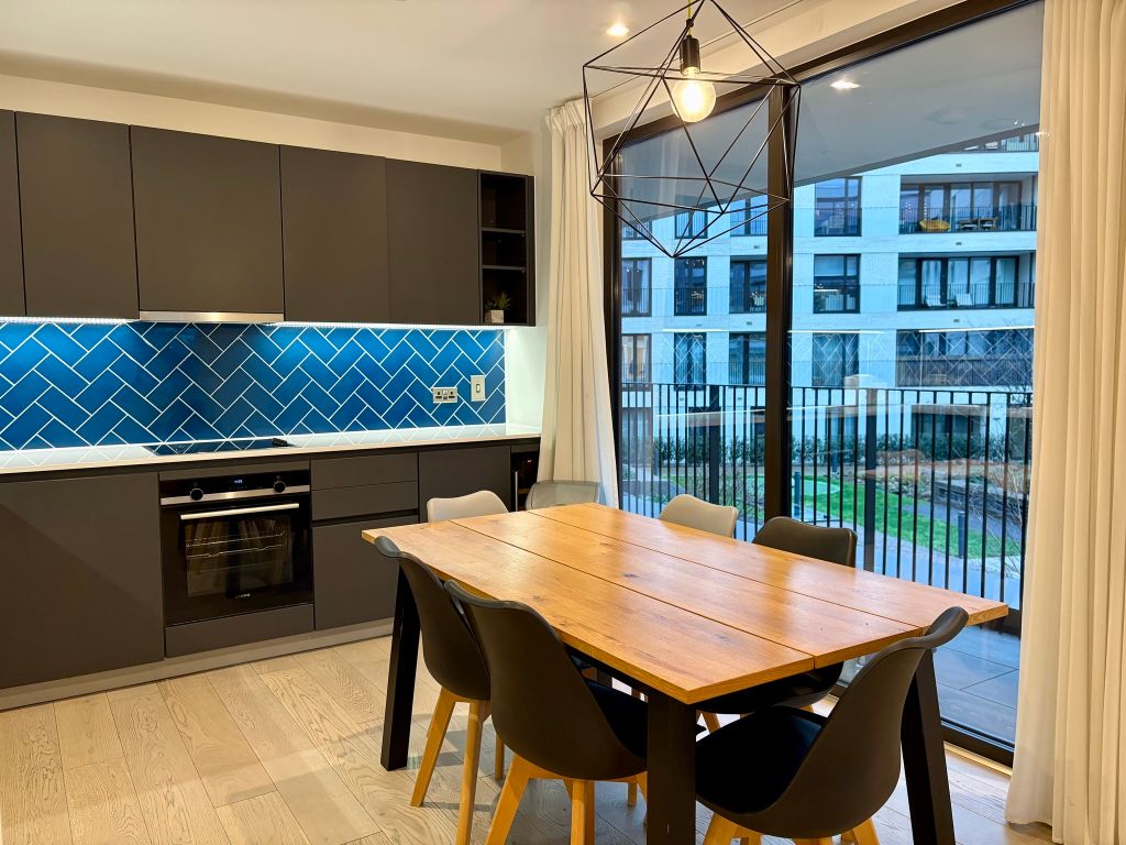 Property photo 2 of 31 Kitchen