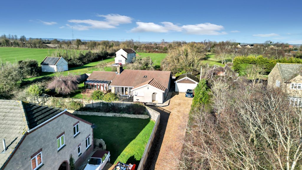 Property photo 1 of 28