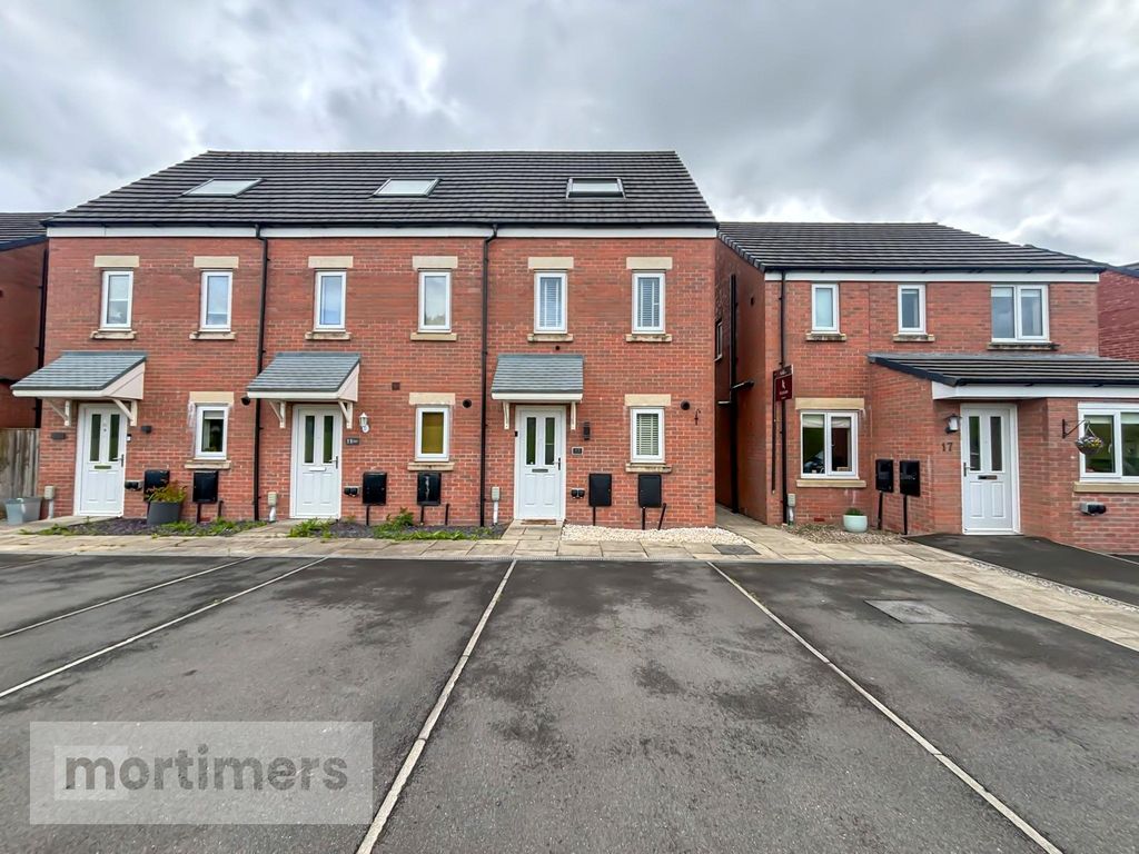 Property photo 1 of 15 Front External