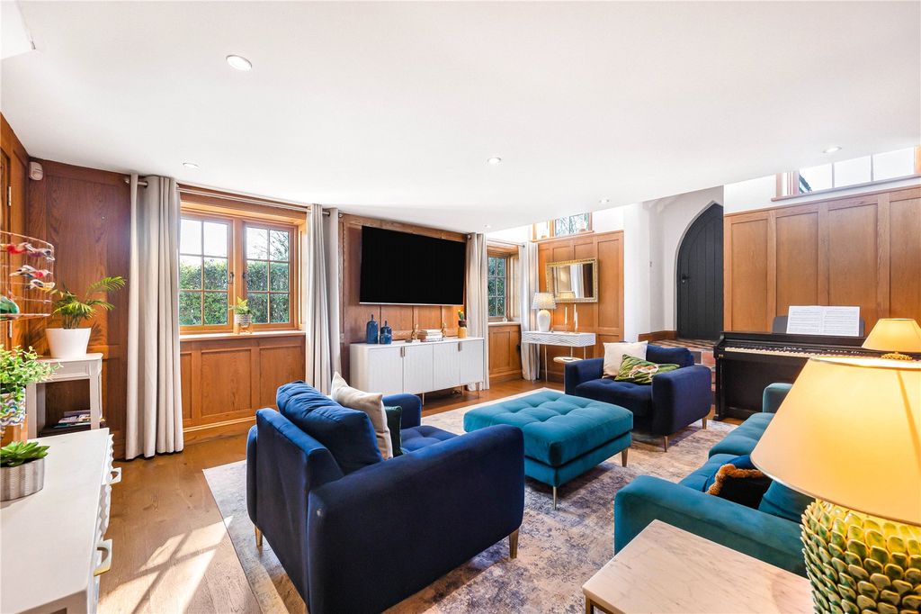 Property photo 3 of 28 Picture No. 15