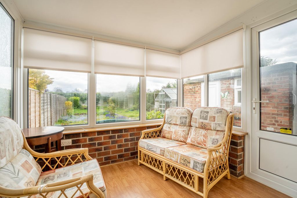 Property photo 2 of 14 Conservatory